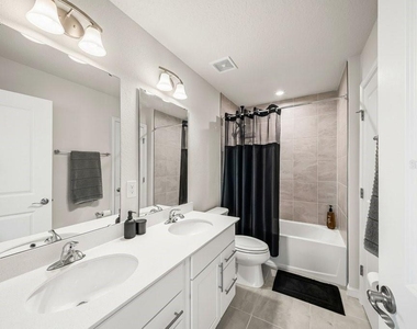 181 Tower Court - Photo Thumbnail 27
