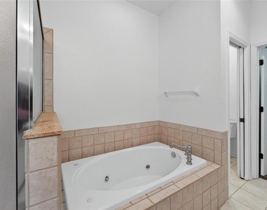 209 Sela Cove Circle - Photo Thumbnail 15