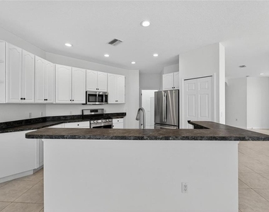 209 Sela Cove Circle - Photo Thumbnail 8