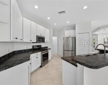 209 Sela Cove Circle - Photo Thumbnail 10