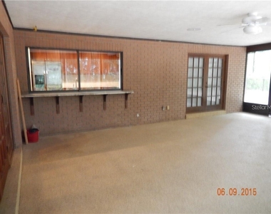 8925 Quail Run Drive - Photo Thumbnail 15