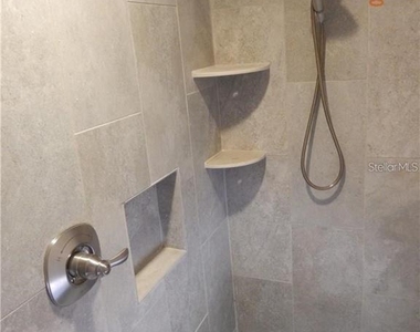 8925 Quail Run Drive - Photo Thumbnail 6