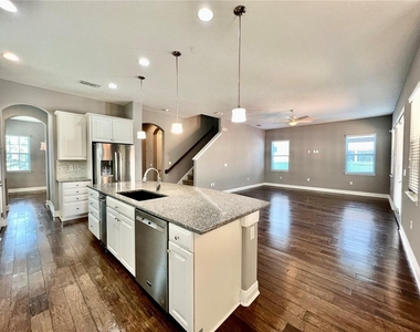7516 S Trask Street - Photo Thumbnail 10
