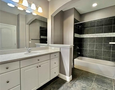 7516 S Trask Street - Photo Thumbnail 30