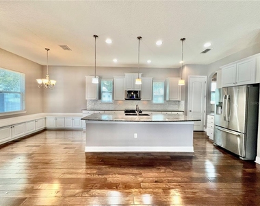 7516 S Trask Street - Photo Thumbnail 5