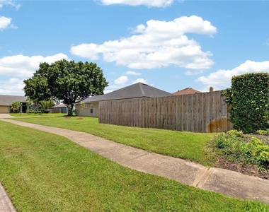 1434 Hatcher Loop Drive - Photo Thumbnail 61