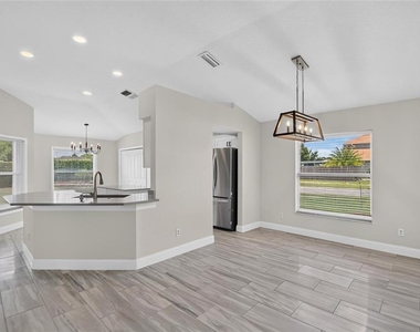 1434 Hatcher Loop Drive - Photo Thumbnail 12