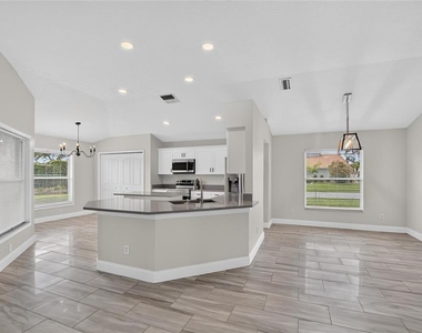 1434 Hatcher Loop Drive - Photo Thumbnail 8