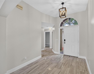 1434 Hatcher Loop Drive - Photo Thumbnail 2