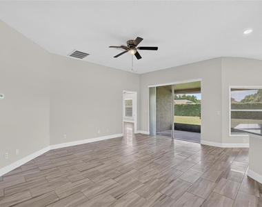 1434 Hatcher Loop Drive - Photo Thumbnail 14