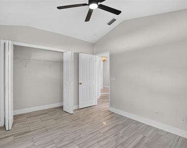1434 Hatcher Loop Drive - Photo Thumbnail 32