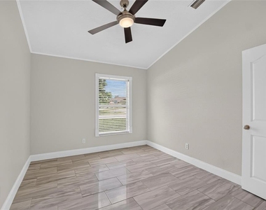 1434 Hatcher Loop Drive - Photo Thumbnail 24