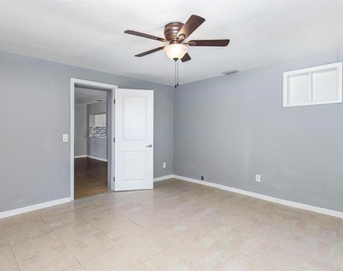 3549 Winder Drive - Photo Thumbnail 8