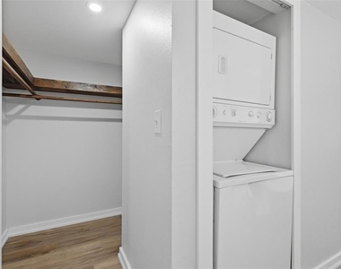 11201 122nd Avenue - Photo Thumbnail 11