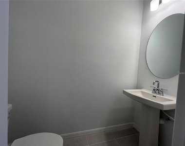 2377 Paravane Way - Photo Thumbnail 8