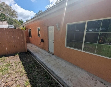 1602 Amberlea Drive S - Photo Thumbnail 11