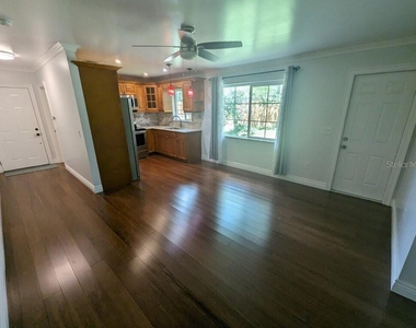1602 Amberlea Drive S - Photo Thumbnail 6