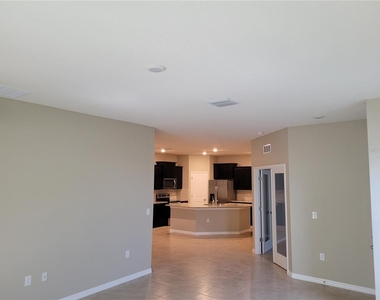 7788 Stonebrook Circle - Photo Thumbnail 5