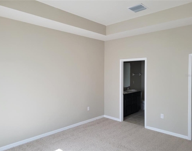 7788 Stonebrook Circle - Photo Thumbnail 18