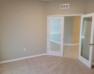 7788 Stonebrook Circle - Photo Thumbnail 16