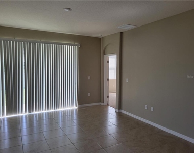 7788 Stonebrook Circle - Photo Thumbnail 4