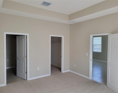7788 Stonebrook Circle - Photo Thumbnail 17