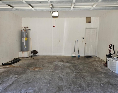 1147 Emerald Hill Way - Photo Thumbnail 41