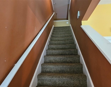 1147 Emerald Hill Way - Photo Thumbnail 17