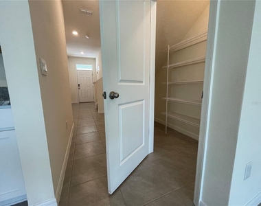 11127 Crescent Deer Drive - Photo Thumbnail 7