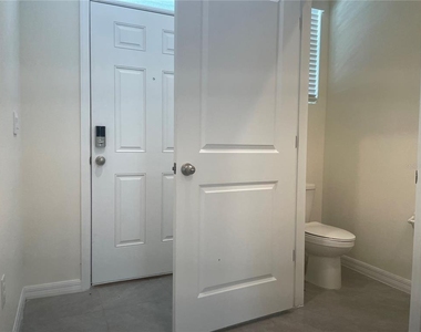 11127 Crescent Deer Drive - Photo Thumbnail 3