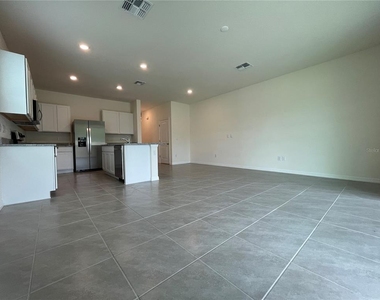 11127 Crescent Deer Drive - Photo Thumbnail 15