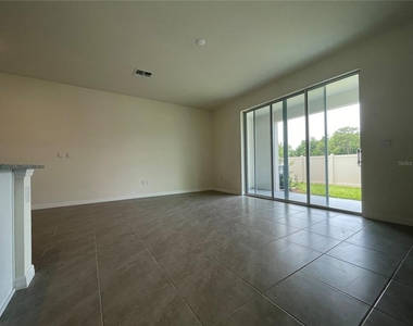 11127 Crescent Deer Drive - Photo Thumbnail 14
