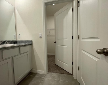 11127 Crescent Deer Drive - Photo Thumbnail 35
