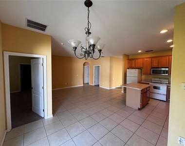 1111 Hacienda Circle - Photo Thumbnail 4
