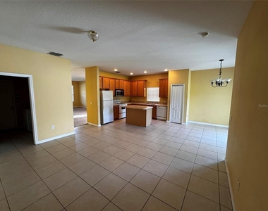 1111 Hacienda Circle - Photo Thumbnail 5