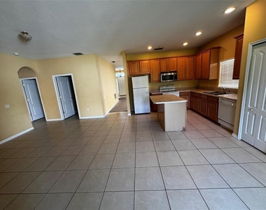 1111 Hacienda Circle - Photo Thumbnail 11