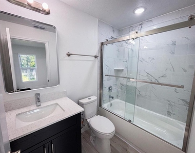 2201 Conway Drive - Photo Thumbnail 3