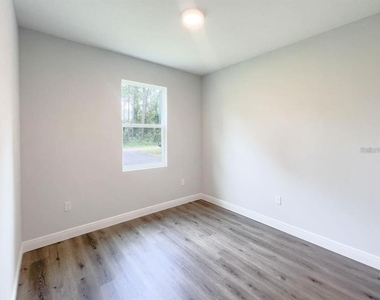 1580 East Parkway - Photo Thumbnail 8