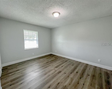 3008 Saint Paul Drive - Photo Thumbnail 3