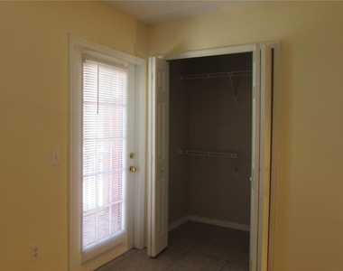 261 Autumn Lane - Photo Thumbnail 10