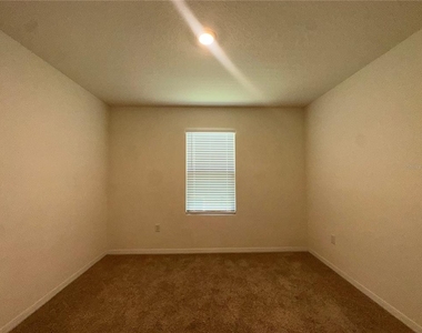 1554 Oak Reserve Drive - Photo Thumbnail 8
