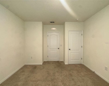 1554 Oak Reserve Drive - Photo Thumbnail 7