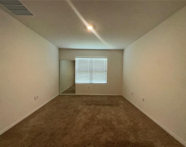 1554 Oak Reserve Drive - Photo Thumbnail 11