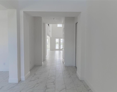 5018 Down Court - Photo Thumbnail 4