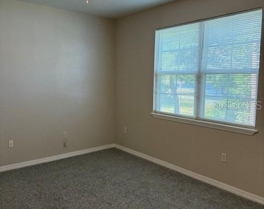 3250 Corona Village Way - Photo Thumbnail 10