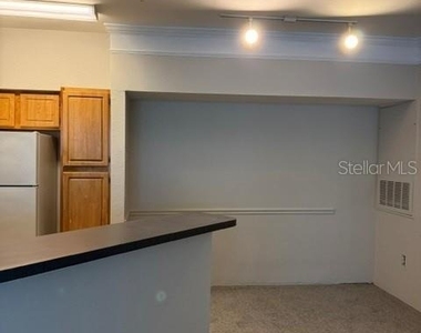 3250 Corona Village Way - Photo Thumbnail 6