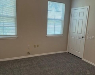 3250 Corona Village Way - Photo Thumbnail 9