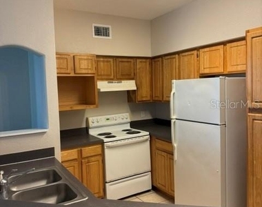3250 Corona Village Way - Photo Thumbnail 2