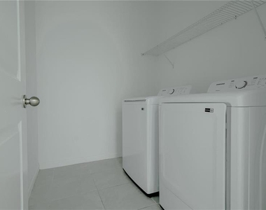1194 Boardwalk Place - Photo Thumbnail 12