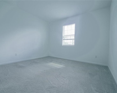 1194 Boardwalk Place - Photo Thumbnail 9